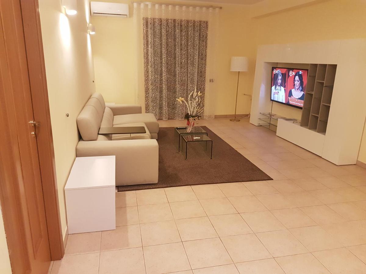 B&B Mary Grace Rossano Stazione Buitenkant foto