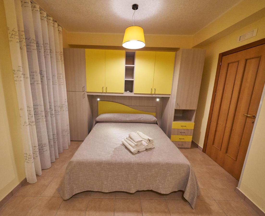 B&B Mary Grace Rossano Stazione Buitenkant foto