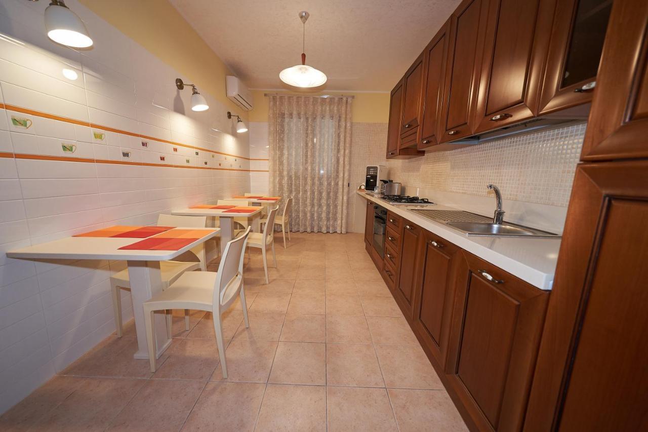B&B Mary Grace Rossano Stazione Buitenkant foto