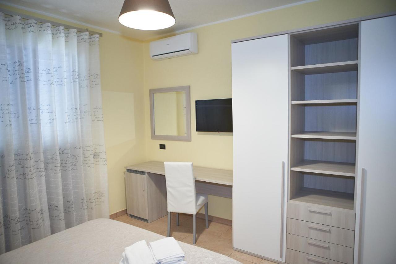B&B Mary Grace Rossano Stazione Buitenkant foto