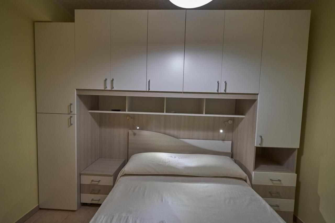 B&B Mary Grace Rossano Stazione Buitenkant foto