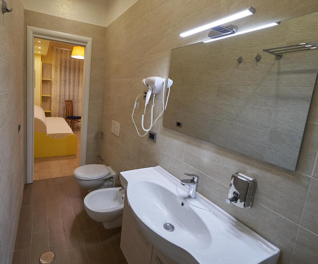B&B Mary Grace Rossano Stazione Buitenkant foto