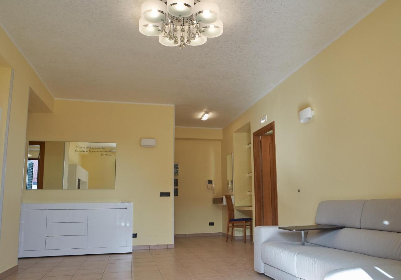 B&B Mary Grace Rossano Stazione Buitenkant foto