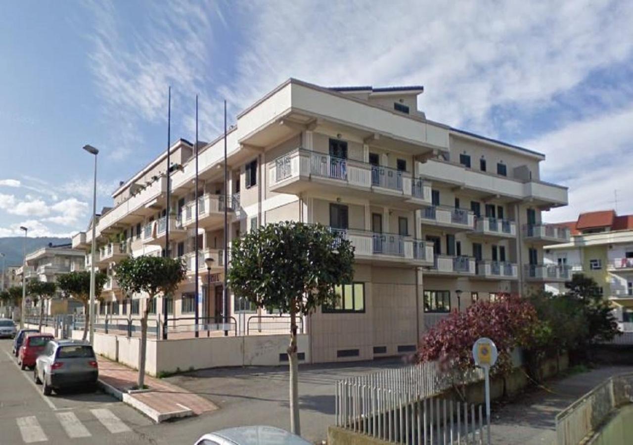 B&B Mary Grace Rossano Stazione Buitenkant foto